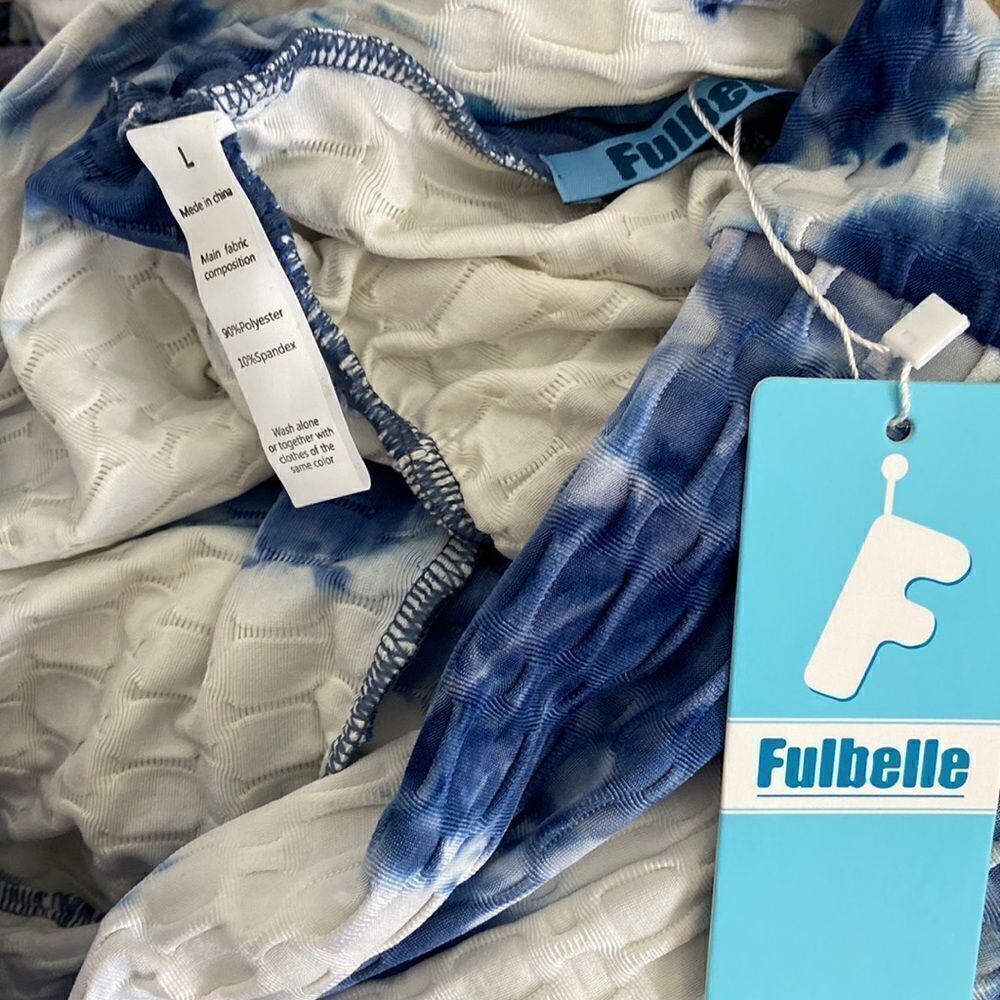 Fulbelle Legging Sz L NWT tie Dye blue and white bottom up effect - Picture 4 of 9